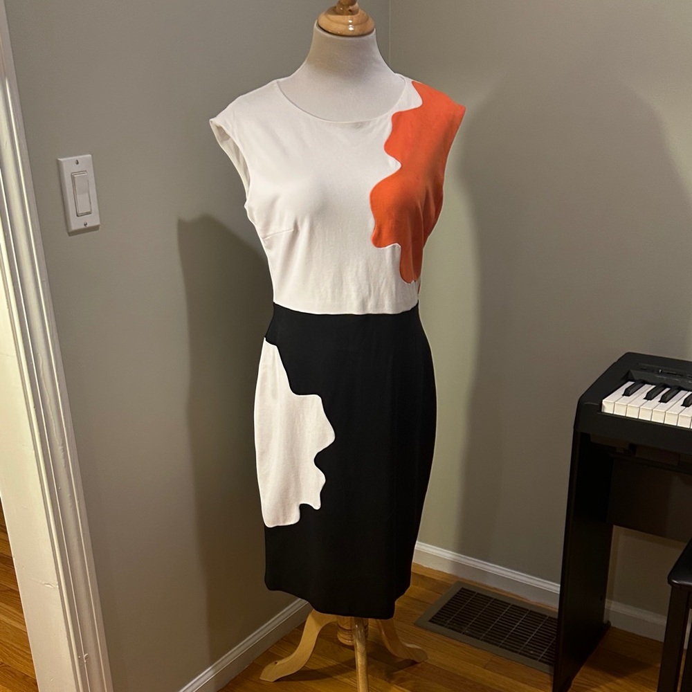 Escada Sculptural Colorblock Midi Dress – Modern Graphic Luxury